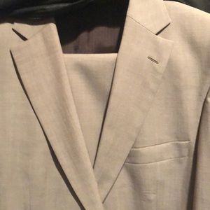 Men’s suit
